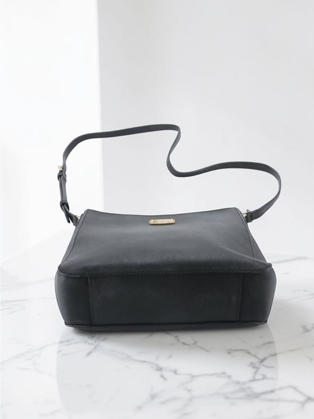Michael Kors Black Jet Set Crossbody Bag Saffiano Leather Gold Hardware - Picture 4 of 6